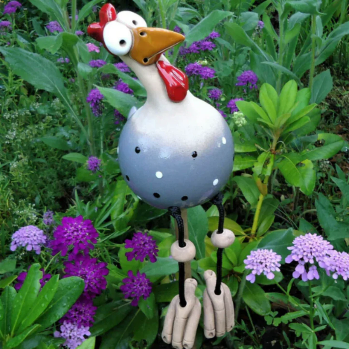 Keramieken Tuinkip™ | De Grappigste Blikvanger Voor Je Tuin