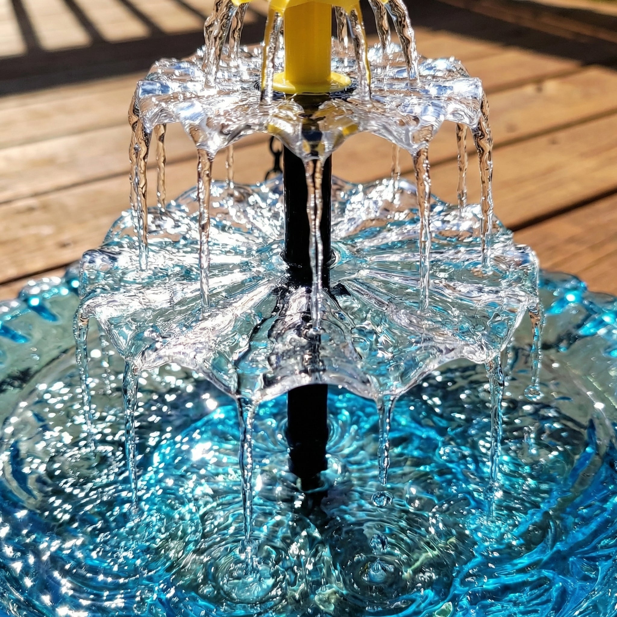AquaBloom™ – Solar Hangende Fontein voor Ontspannende Tuinoase